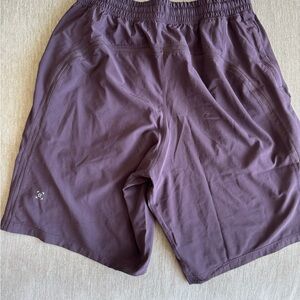 Lululemon Pace Breaker Linerless 7”